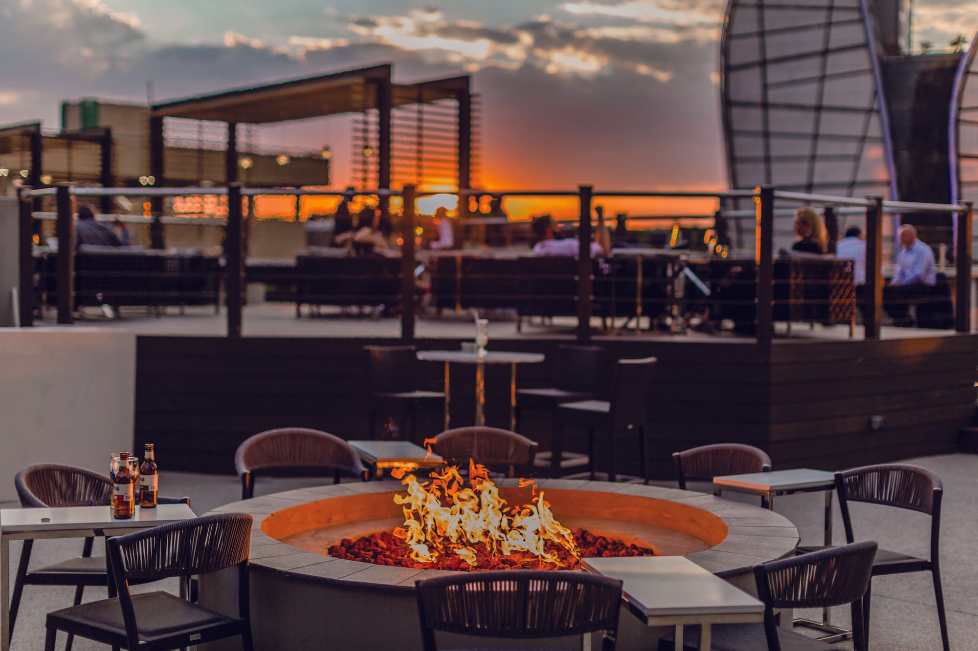 San Deck, Bar & Restaurant